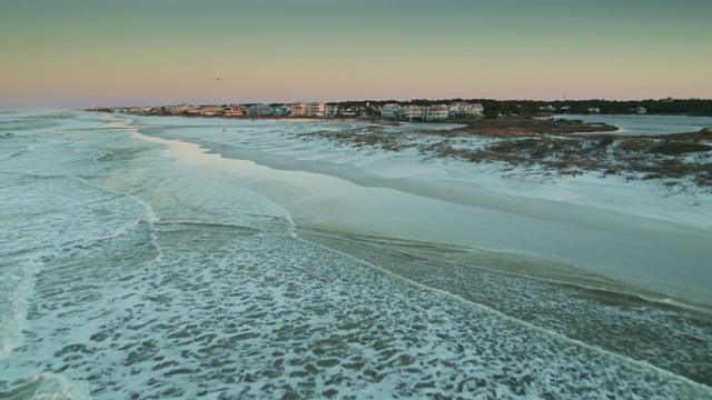 粉色晨光在格雷顿海滩，佛罗里达-无人机拍摄视频素材