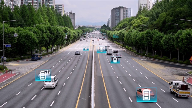 电动汽车或氢电动汽车在道路上行驶的计算机图形图像。视频素材