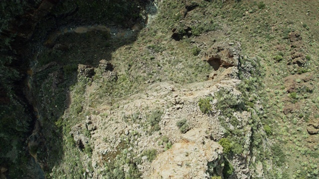 无人机自上而下拍摄的盐河峡谷附近贝克尔巴特瞭望台视频下载