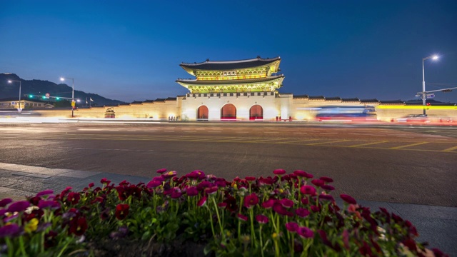4k时间流逝，韩国首尔京福宫的交通状况视频下载