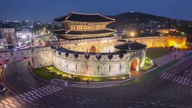 韩国首尔水原华城城堡长安门水原城交通视频素材