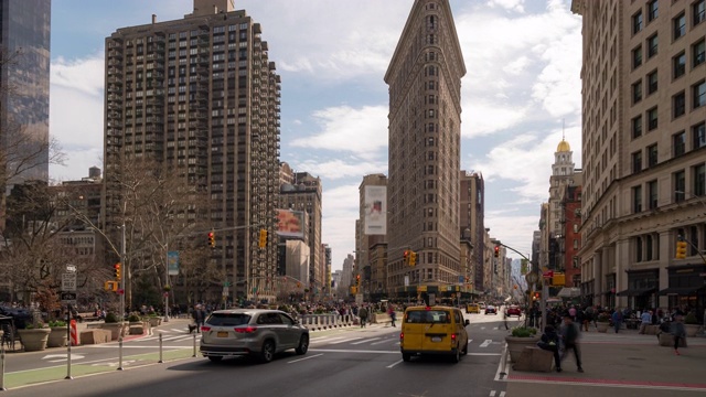延时:熨斗区麦迪逊广场花园在百老汇和第五大道在美国纽约市视频下载