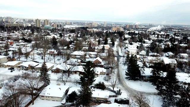 鸟瞰多伦多城市的冬季景色。视频下载