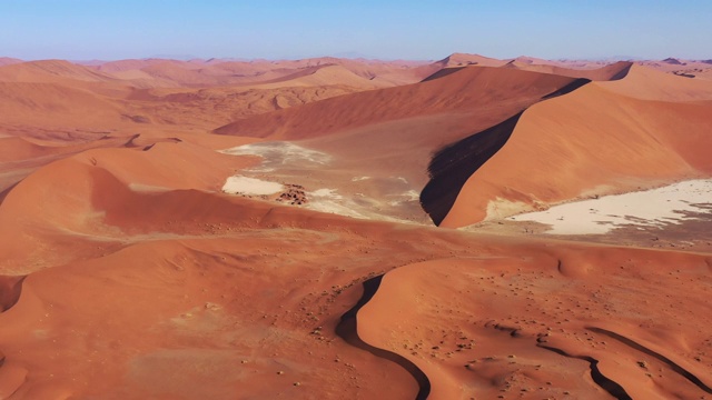 纳米比亚Sossusvlei Namb沙漠沙丘无人机4K飞行视频视频素材