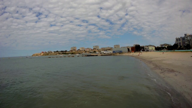 里海的沙质海岸。视频素材