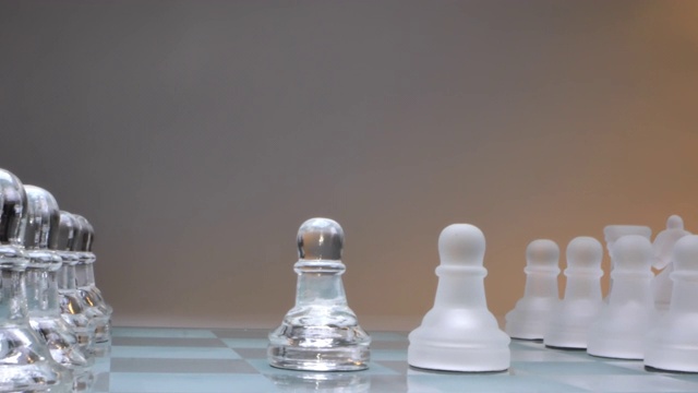 概念两兵相对立，两种力量，玻璃象棋视频下载