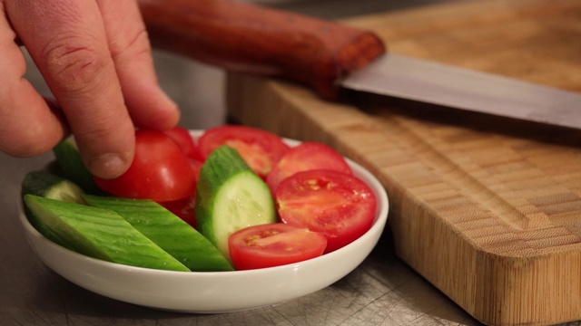 切西红柿视频素材