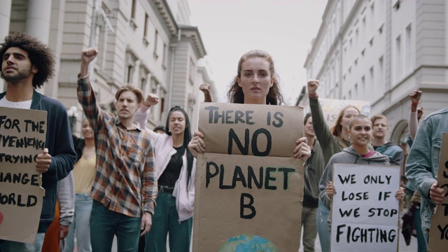 全球变暖和塑料污染抗议视频素材