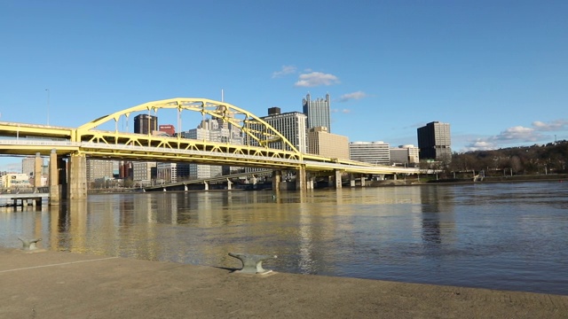 宾夕法尼亚州匹兹堡的Duquesne堡桥视频素材