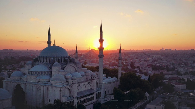 美丽的日落无人机视频Süleymaniye清真寺视频素材