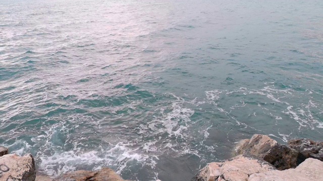 海洋和岩石视频素材