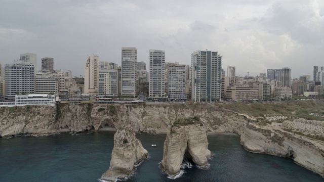 黎巴嫩- Raouche(鸽子岩)-空中拍摄视频下载