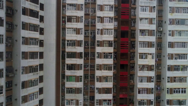 近景航拍显示的住宅摩天大楼，香港岛，香港视频素材