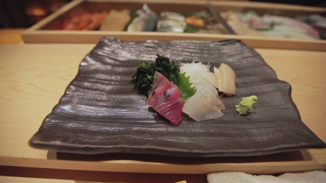 森本xx餐厅的生鱼片视频素材
