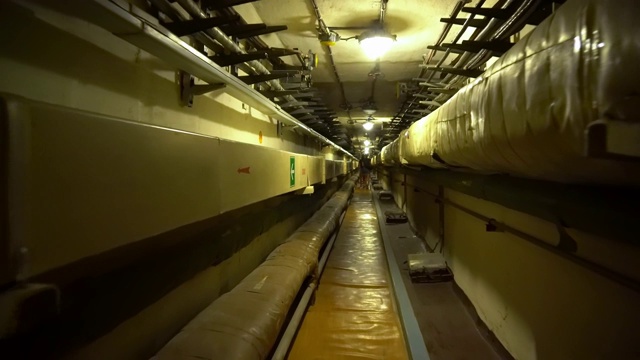 地下掩体中的隧道视频素材