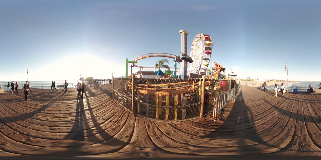360 VR圣塔莫尼卡海滩地区视频素材