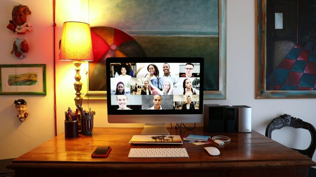 家庭工作室桌面电脑屏幕上的视频会议视频下载