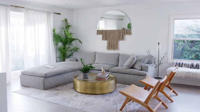 室内景观美丽的休息室与沙发和椅子在新家庭住宅视频素材