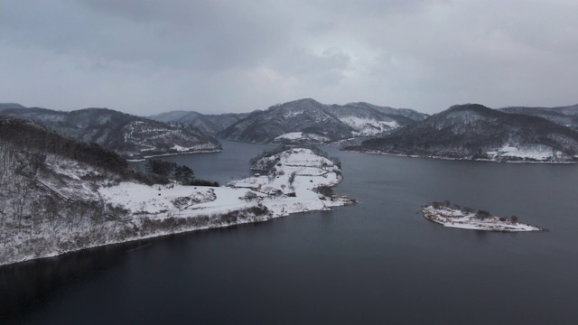 韩国全乐浦岛，玉尊湖雪景视频素材