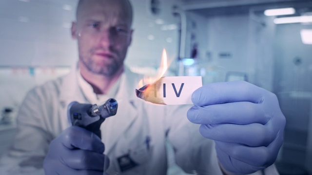 与病毒。实验室工作人员纵火“HIV”视频下载