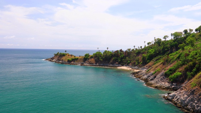 美丽的海景在蓬贴海角的观点在普吉岛，泰国。视频素材
