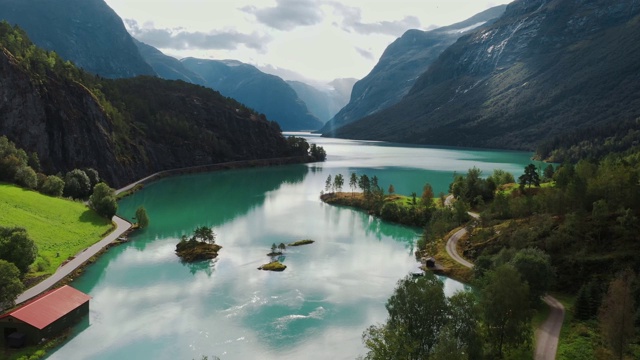 挪威冰川河的鸟瞰图视频下载