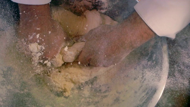 斯洛莫序列做面包面团视频素材