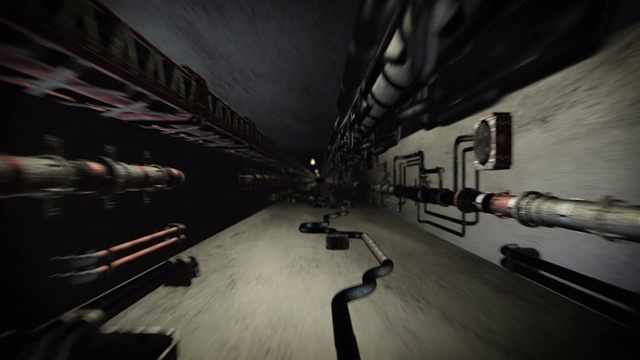 黑暗的隧道和生锈的管道01视频素材