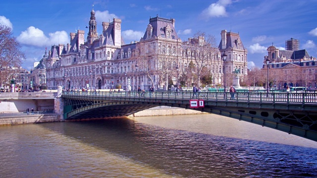 巴黎的桥和河。城市天际线。视频下载