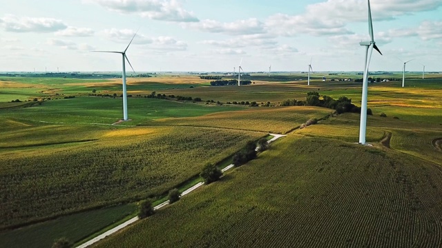 风力涡轮机景观鸟瞰图视频下载