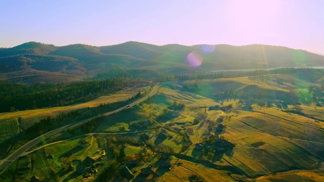 俯视图的田野乡村景观视频素材
