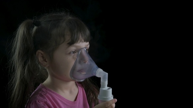 治疗儿童支气管炎。视频下载