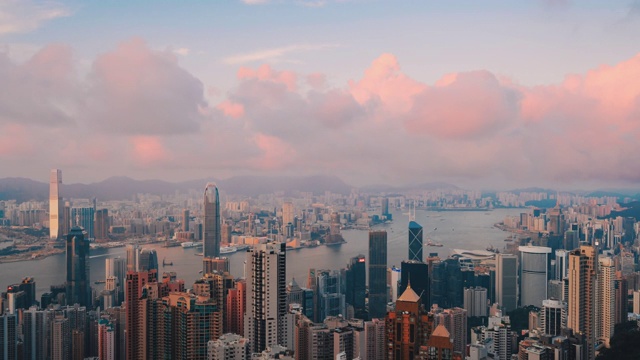 T/L WS HA ZO日落时俯瞰香港天际线。视频下载