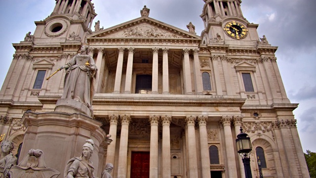 伦敦的教堂和雕像视频素材