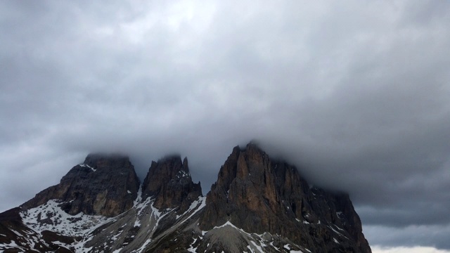 帕索塞拉山脉白云石在南蒂罗尔，欧洲，意大利视频素材