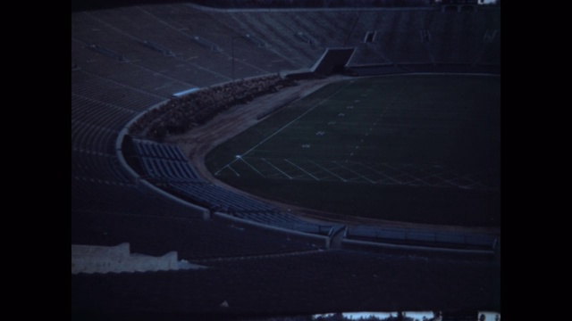 在耶鲁大学，纽黑文，康涅狄格，美国耶鲁碗体育场的平移镜头视频下载