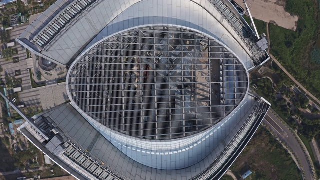 4k无人机镜头:武汉地标武汉中心大厦视频下载