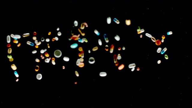 SLO MO LD的药片和胶囊，使“钱”飞入空中视频下载