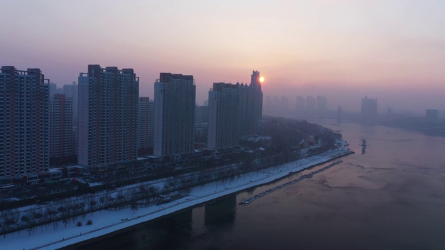 中国吉林市冬季建筑景观视频素材