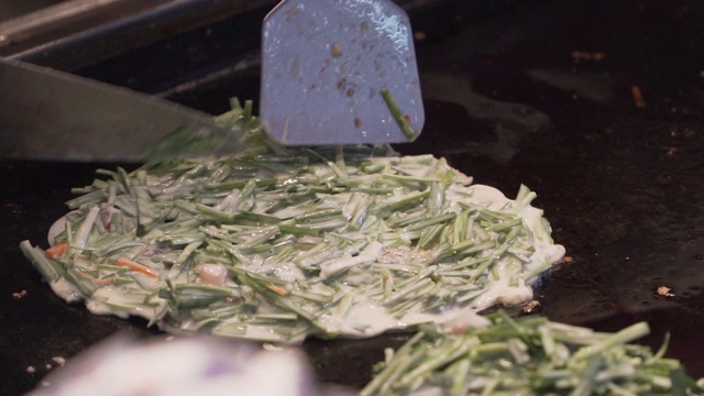 Buchimgae / Bindaeddeok，韩国传统煎饼视频素材