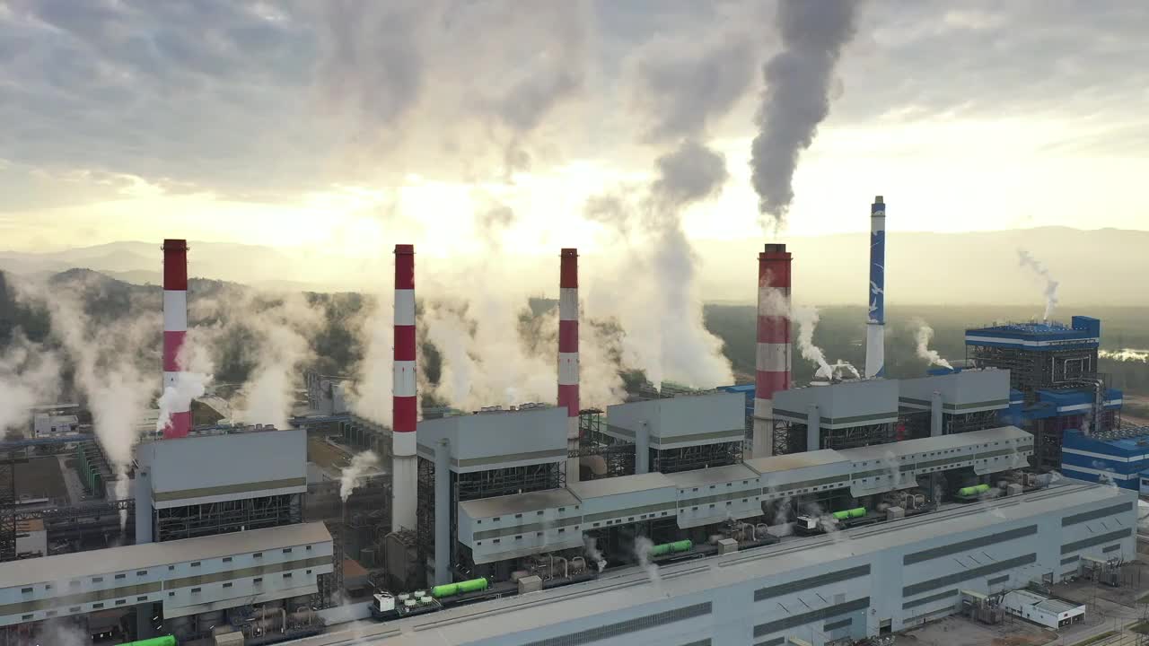 煤电厂在早上的航拍视频素材