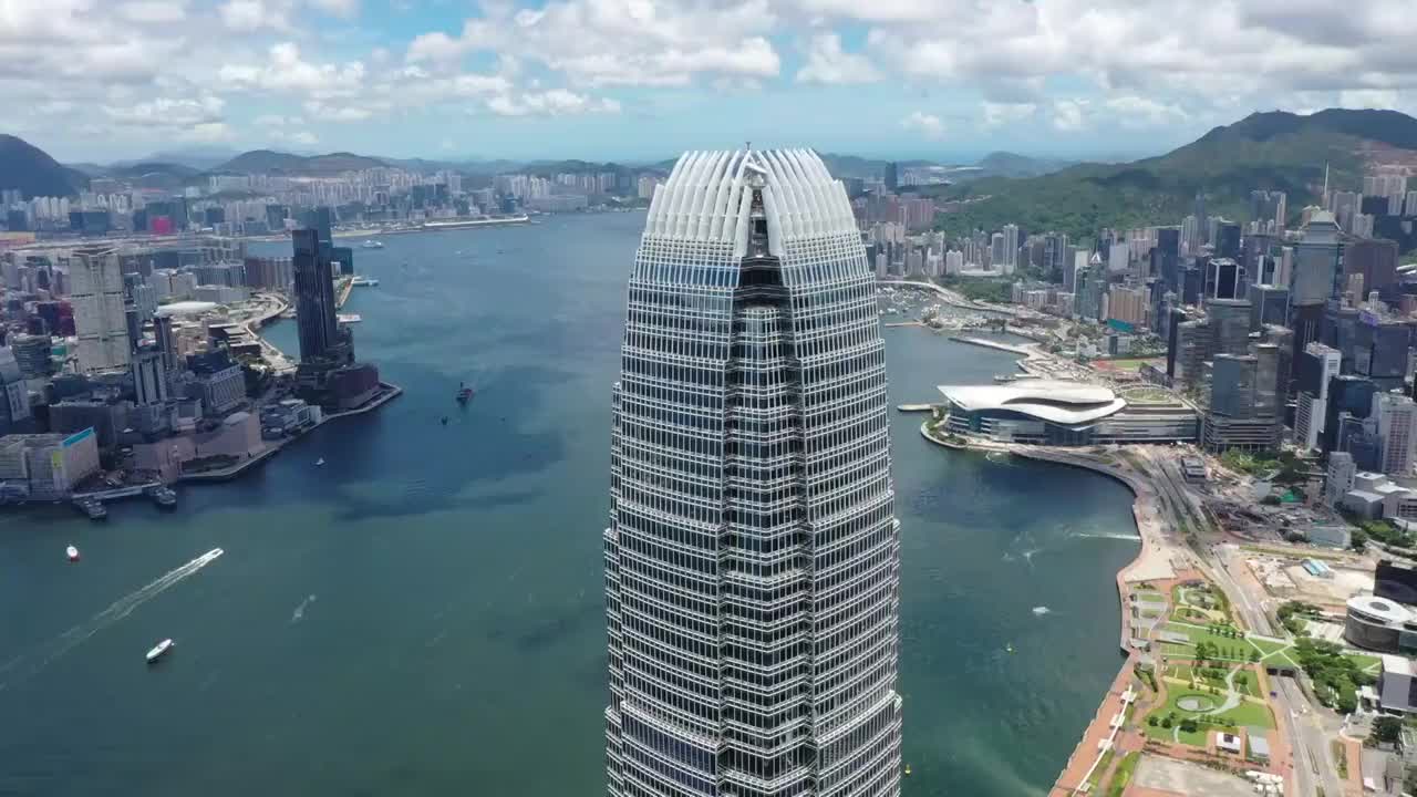 香港标志性摩天大楼城市拥挤的高楼海港全景中国视频下载