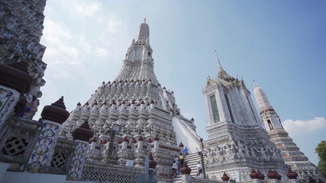 Wat Arun Ratchavararam(黎明神殿)，曼谷，泰国，东南亚，亚洲视频素材