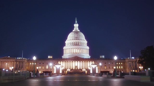 美国国会大厦。的夜晚。大的观点。视频下载