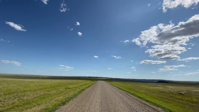 在草原国家公园驾驶，萨斯喀彻温，加拿大视频下载
