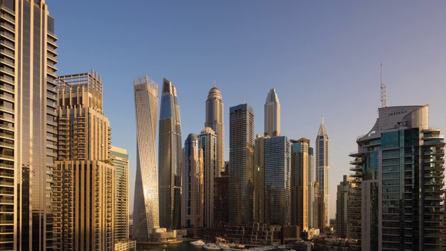 阿联酋迪拜码头的T/L WS ZO现代摩天大楼视频下载