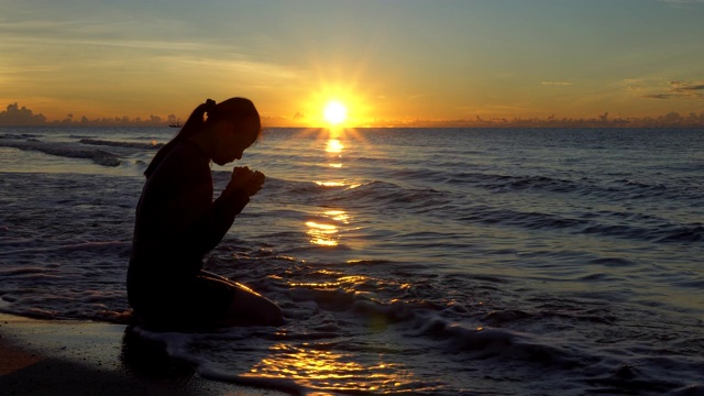 阿曼祈祷美丽的日落背景视频下载