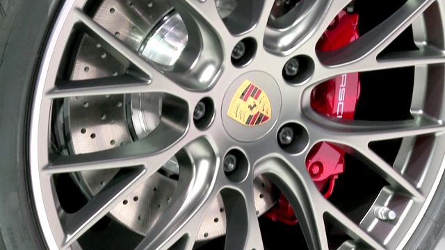 保时捷911 Carrera S -车辆车轮视频下载