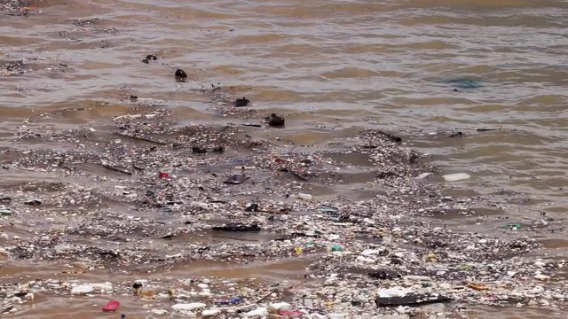 海洋垃圾带塑料污染近了视频素材