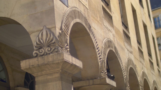 意大利米兰的拱门和圆柱。视频下载